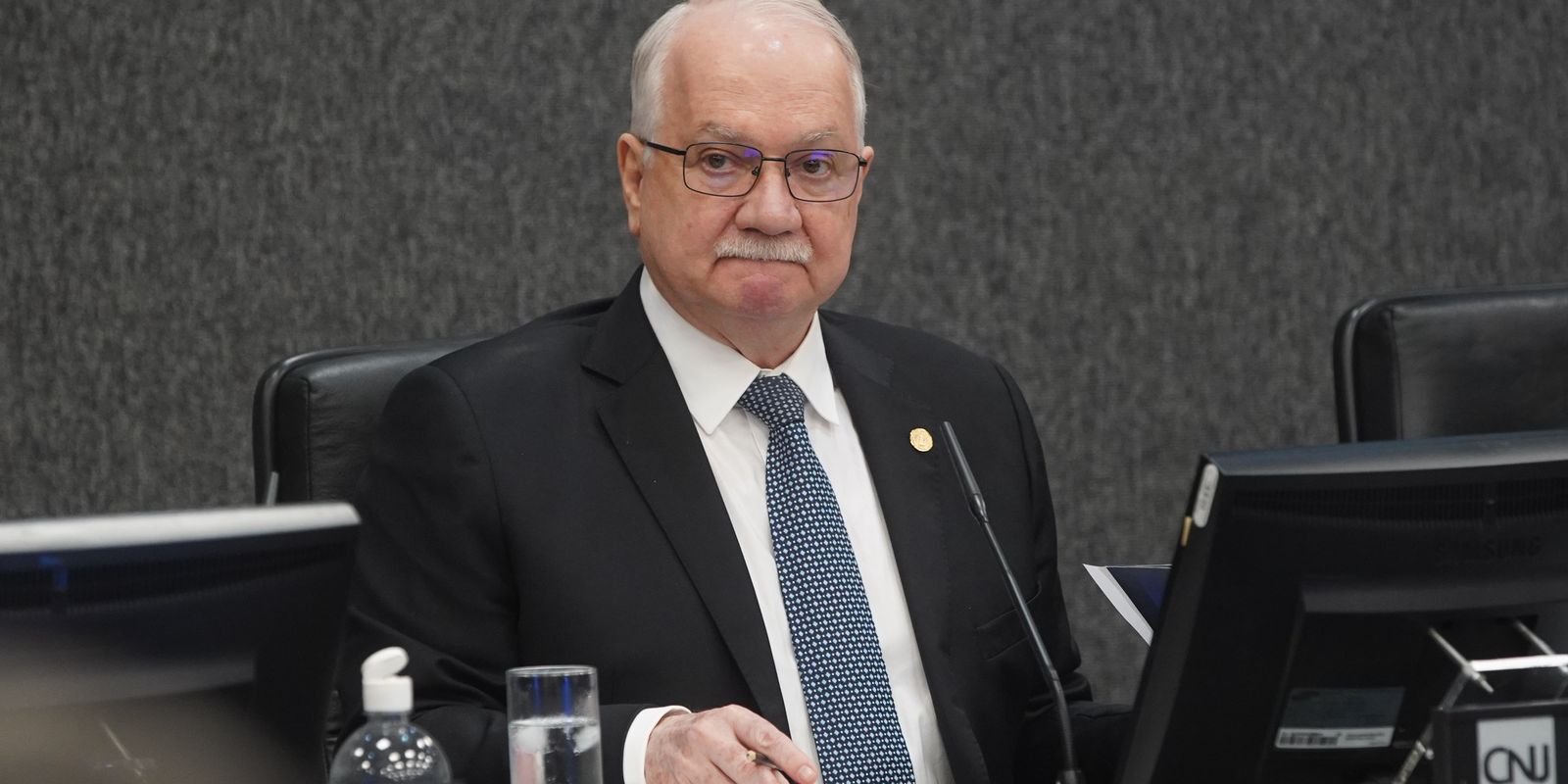 CNJ Analisará Novas Regras de Conduta para Juízes sob Proposta de Fachin