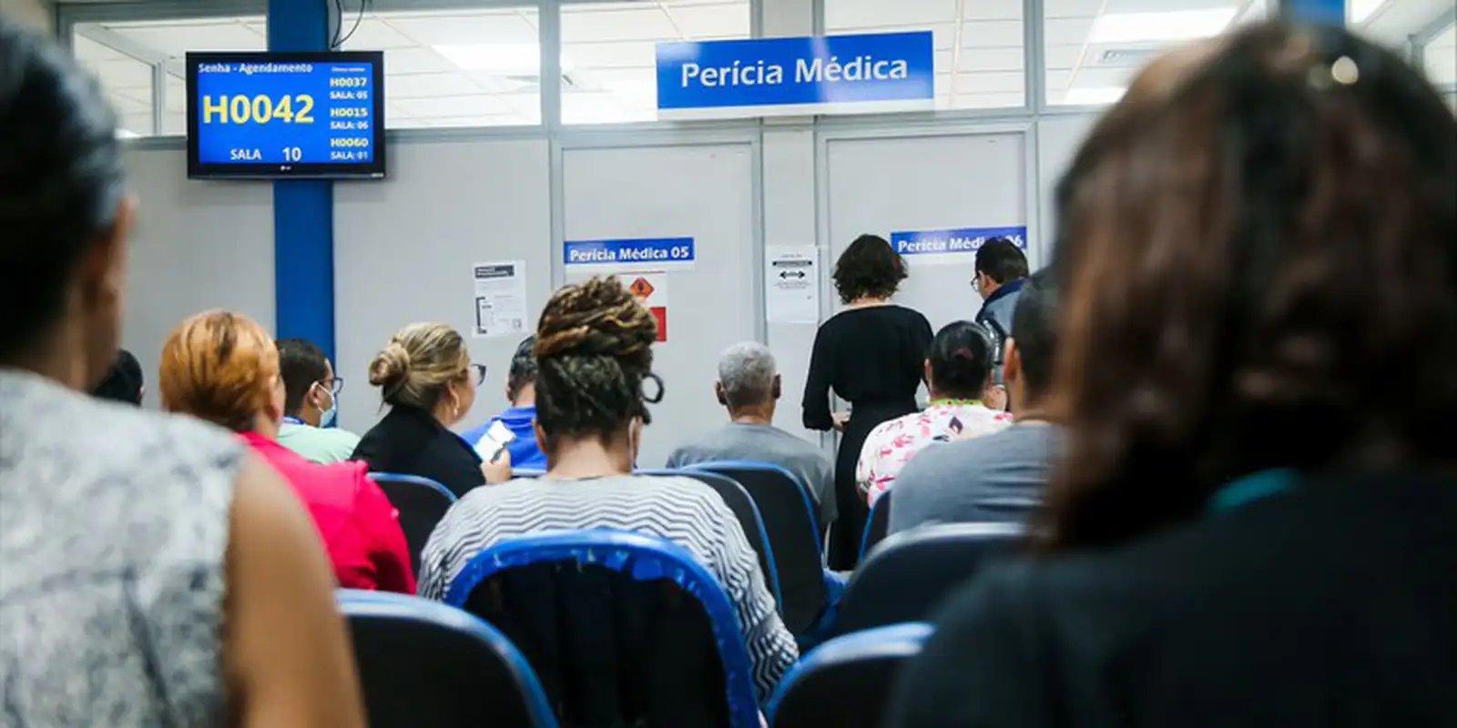 Fila de Espera do INSS Registra Queda Significativa e Concessões em Alta