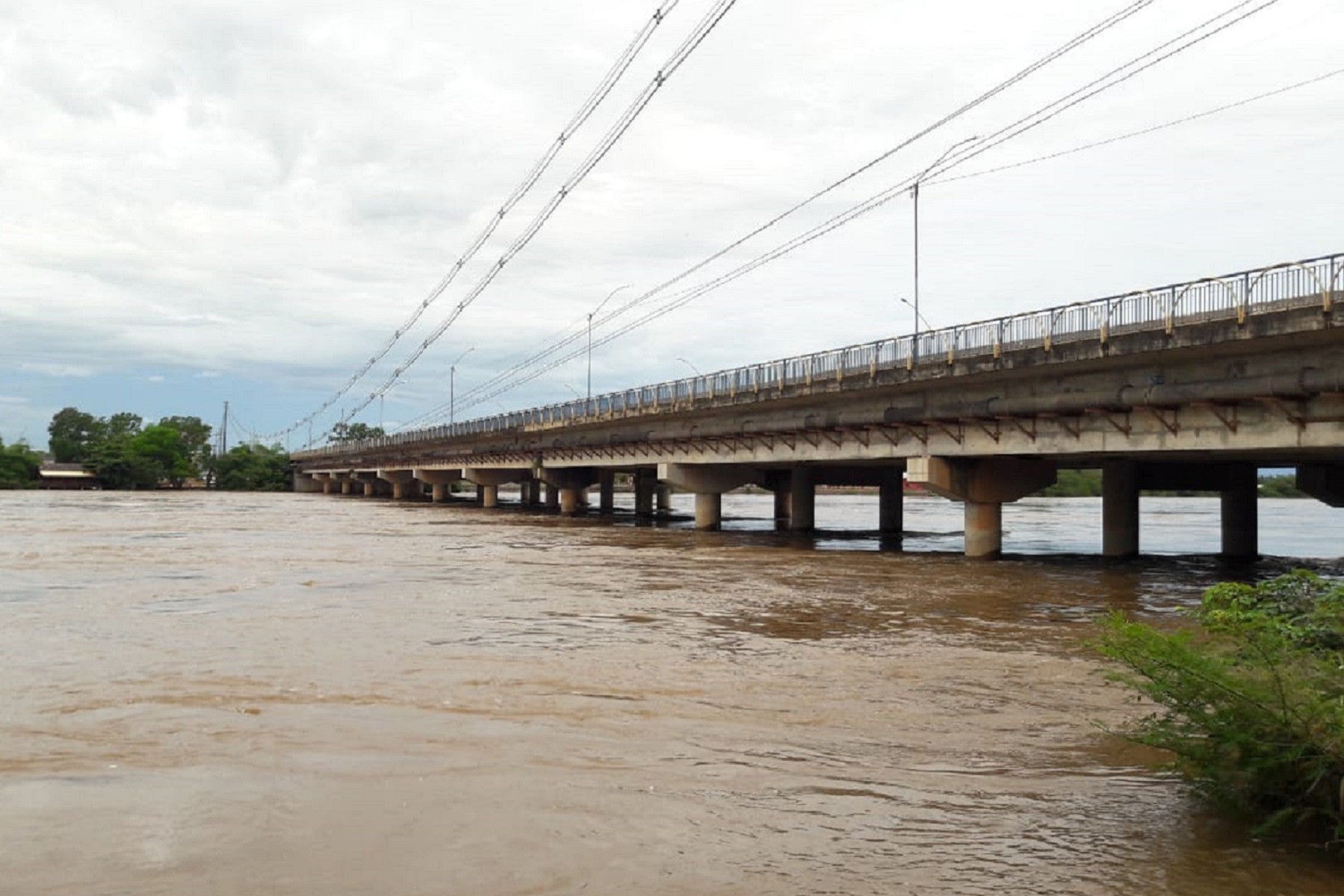 Busca por Homem Desaparecido no Rio Machado em Ji-Paraná, RO