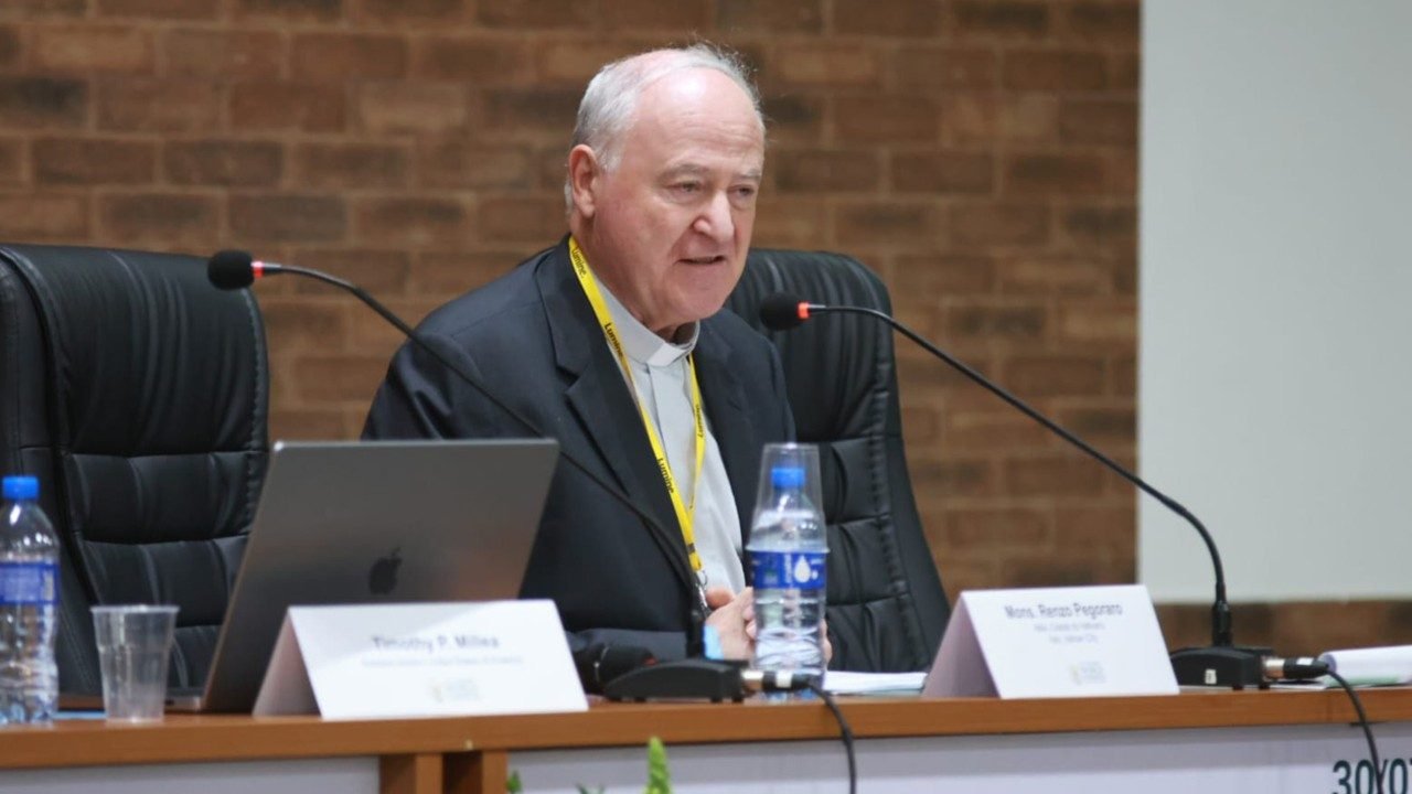 Dom Renzo Pegoraro Defende Humanização da Saúde em Congresso Mundial de Médicos Católicos