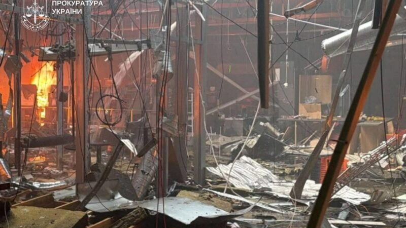 Ataque Russo em Kryvyi Rih: Seis Crianças Entre as Vítimas de Tragédia no Shopping Center