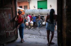 Ajuda Humanitária Chega a Santiago de Cuba em Meio a Crise Econômica