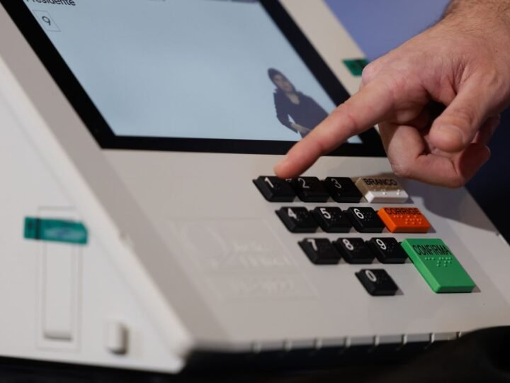 Segurança dos Sistemas Eleitorais: A Importância da Assinatura Digital e Lacração