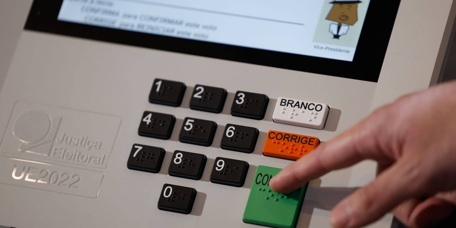 TRE-RJ Orienta Eleitores a Conferirem Locais de Votação para as Eleições de 2026