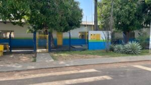 Pais de Alunos em Roraima Denunciam Crise na Escola Albino Tavares: Falta de Professores e Problemas Estruturais Comprometem Educação