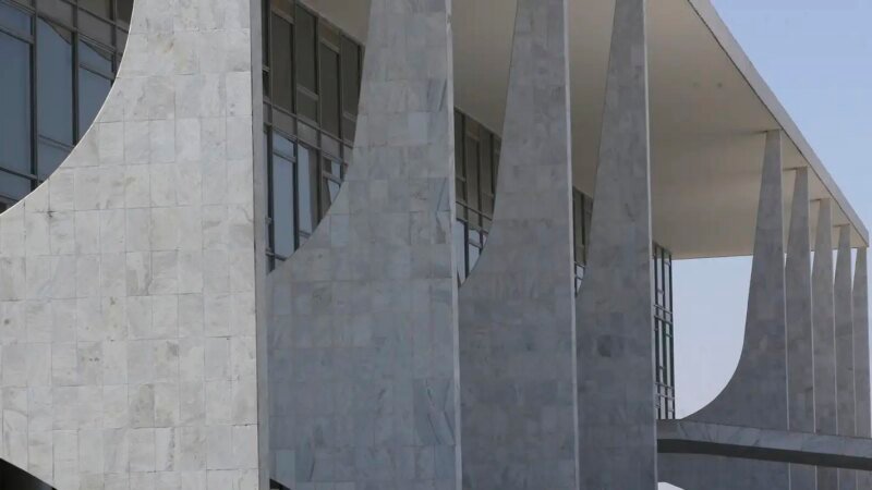Governo Brasileiro Inicia Processo de Reciprocidade Contra Tarifas dos EUA