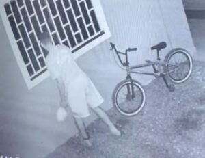 Homem com Tornozeleira Eletrônica Invaide Residências e Furta Objetos em Santarém