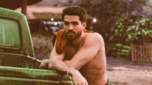 João Guilherme Responde a Crítica com Ironia e Anuncia Fim de Entrevistas