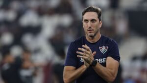 Zubeldía Comenta Críticas da Torcida em Momento Difícil do Fluminense