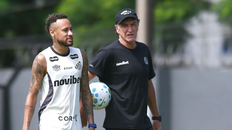Cuca Planeja Diálogo com Neymar Após Suspensão no Campeonato Brasileiro