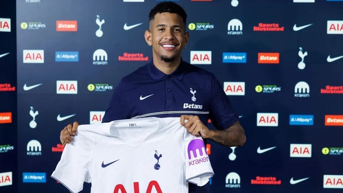 Tottenham Hotspur Confirma a Contratação de Savinho
