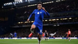 Chelsea avança na Copa da Liga Inglesa com vitória sobre Luton Town