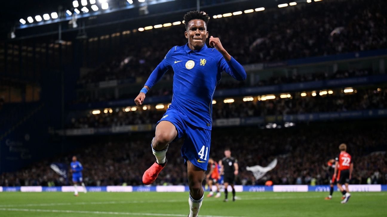 Chelsea avança na Copa da Liga Inglesa com vitória sobre Luton Town
