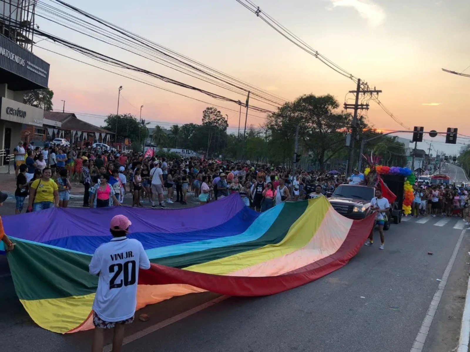 Parada do Orgulho LGBT+ em Rio Branco Celebra 20 Anos com Concurso de Realezas da Diversidade