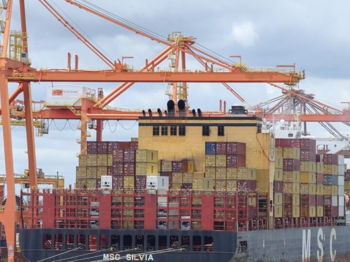 Superávit de US$ 7 Bilhões na Balança Comercial de Julho