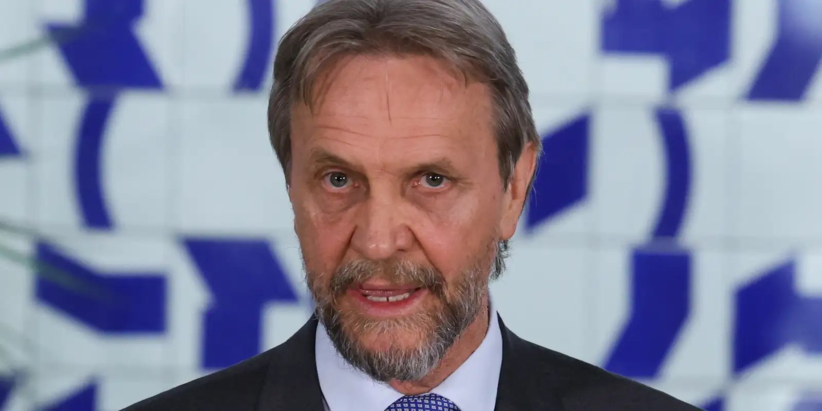 Estado de Saúde do Líder do PT na Câmara Após AVC Isquêmico