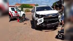 Acidente em Santarém Deixa Duas Pessoas Feridas em Colisão Entre Caminhonete e Moto