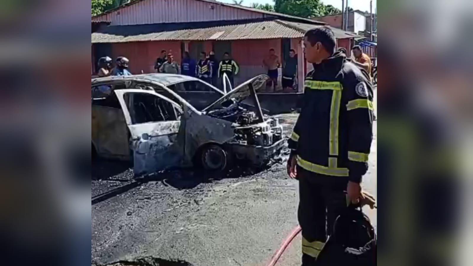 Incêndio em Veículo Mobiliza Corpo de Bombeiros em Oriximiná