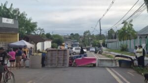 Moradores de Rio Branco Protestam por Melhorias em Infraestrutura Viária