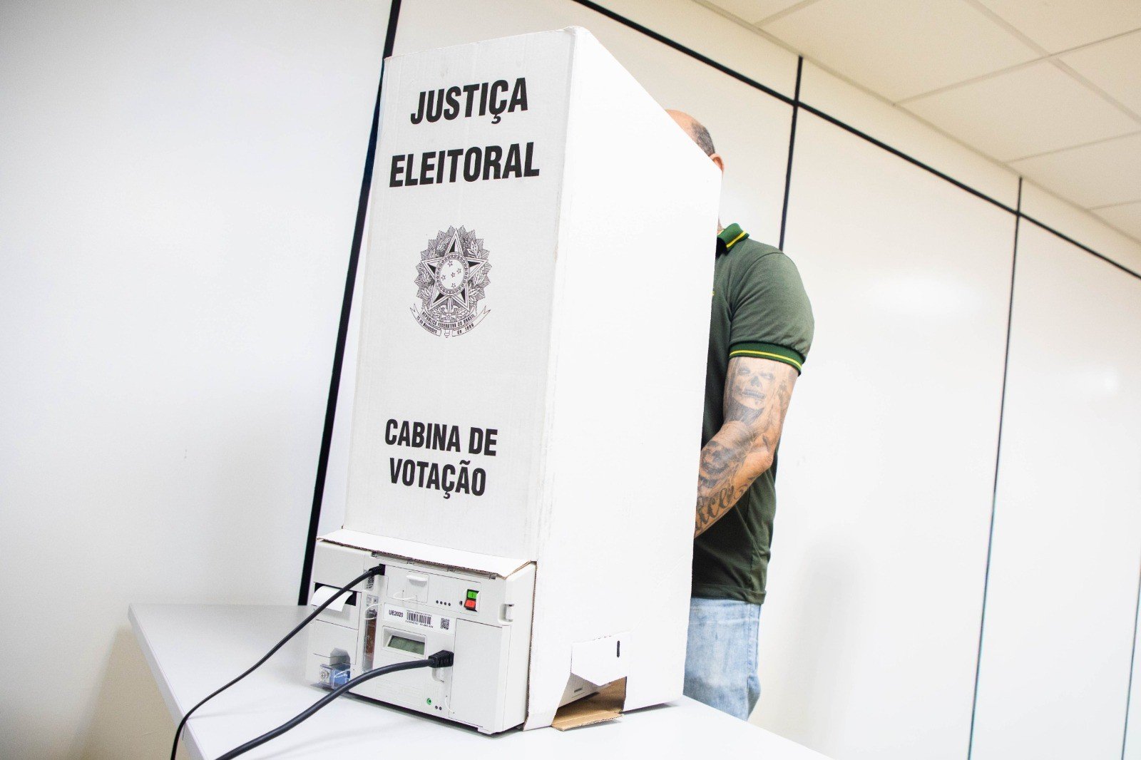 TRE-AM Alerta Eleitores de Manaus sobre Locais de Votação nas Eleições de 2026