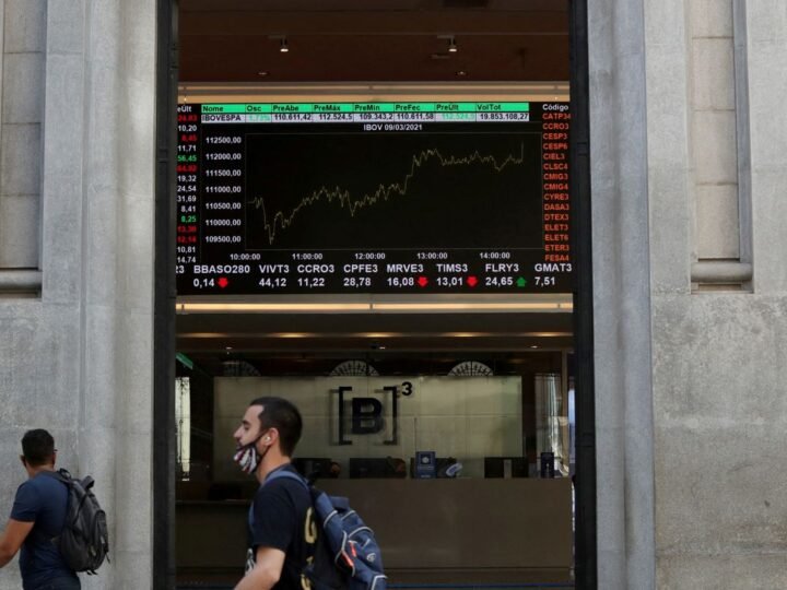 Bolsa Brasileira Registra Alta de 1,3% e Alcança Nível Máximo em Quase Quatro Meses