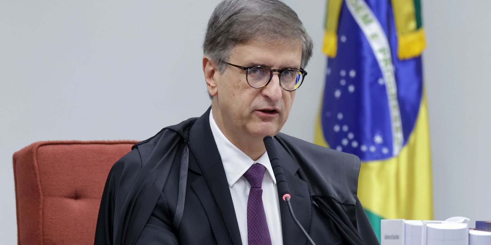 PGR Reitera Pedido de Acesso Integral aos Dados de Vorcaro pelo STF