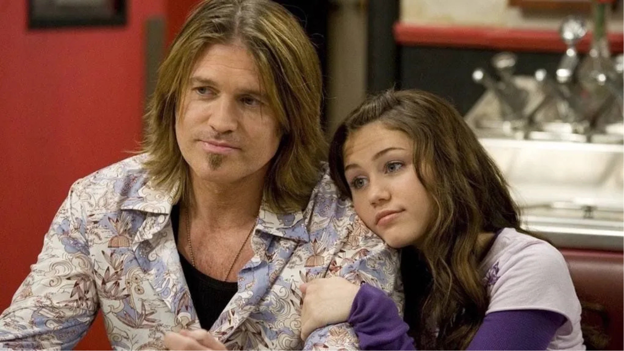 Pai de Miley Cyrus Compartilha Opinião Sobre Mudança de Nome da Filha