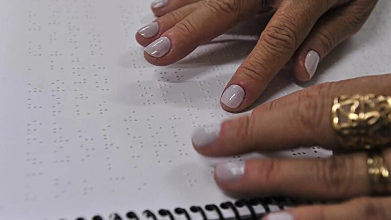 Reabilitação Visual no Brasil: Desafios e Inovações Tecnológicas