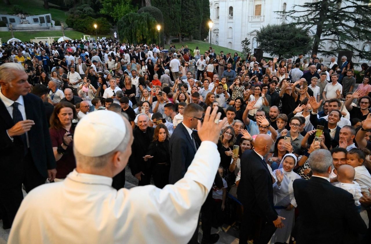 O Papa Francisco Celebra a Festa da Família no Vaticano com Mensagem de Amor e Sacrifício