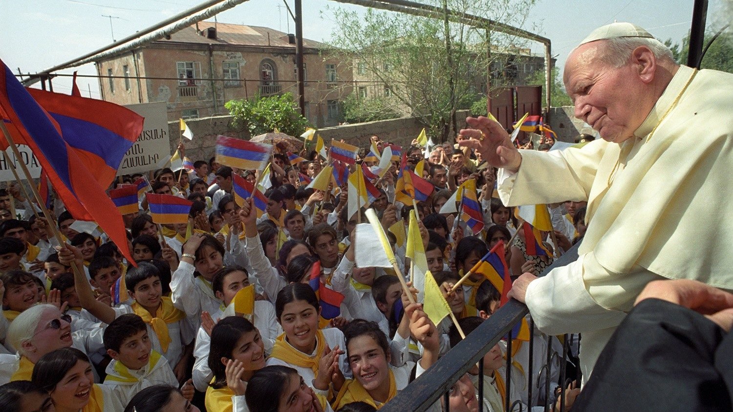 A Peregrinação de João Paulo II à Armênia: 25 Anos de uma Visita Histórica