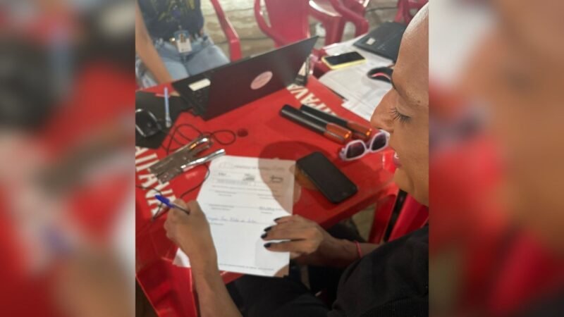 Liberdade e Reconhecimento: A Conquista de Samyra Fox em Rondônia