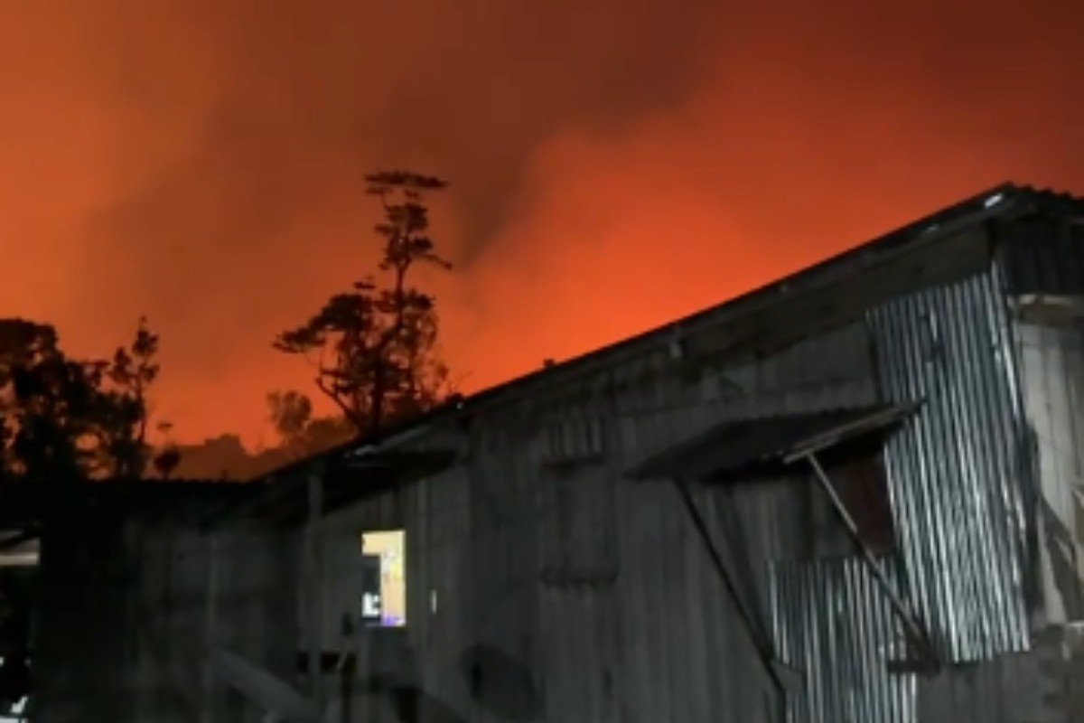 Incêndio em Manacapuru: Moradores Clamam por Ajuda para Proteger suas Casas e Plantações