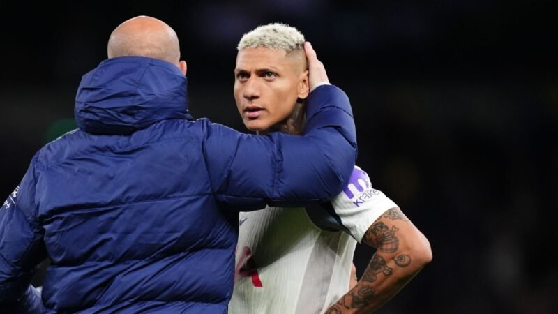 Tottenham Anuncia Inscritos para a Premier League sem Richarlison; Atacante É Alvo de Clube Turco