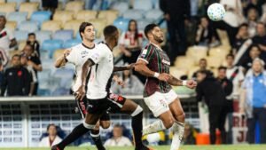 Hulk Critica Arbitragem em Clássico entre Fluminense e Vasco