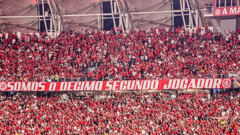 Protesto da Torcida do Inter e Demandas por Mudanças na Direção Após Derrota para o Santos