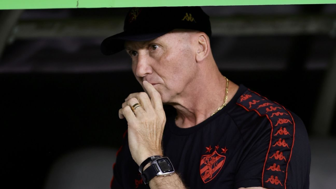 Sport se prepara para a volta de ex-treinador após demissão de Dal Pozzo