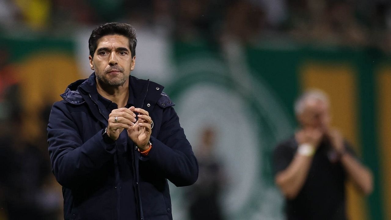 STJD Impõe Suspensão de Três Jogos a Abel Ferreira por Conduta em Jogo