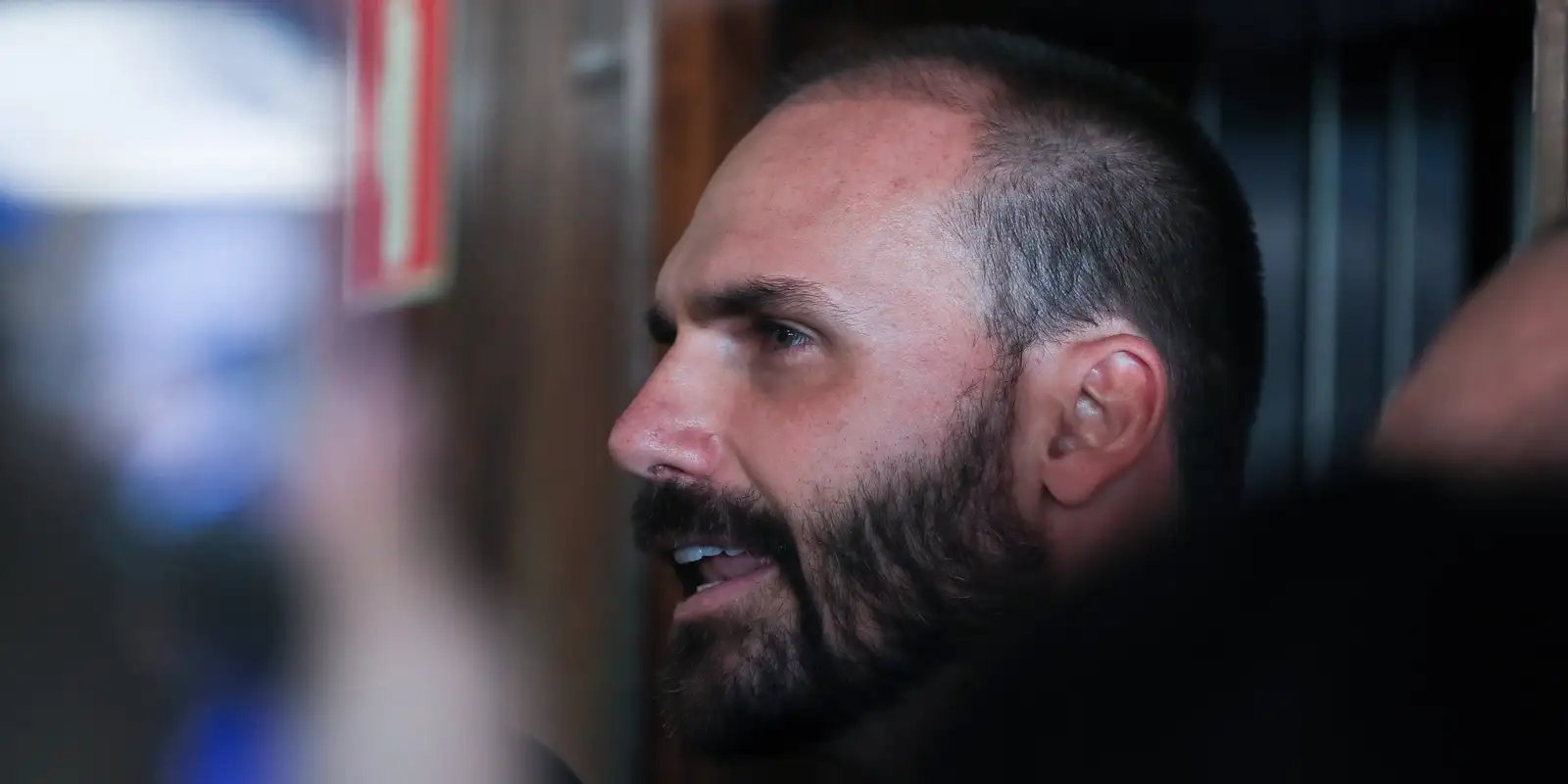 Eduardo Bolsonaro: STF Confirma Condenação e Mantém Prisão