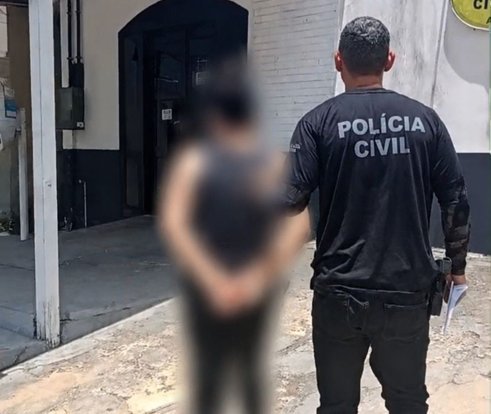 Mãe é Capturada no Amapá por Acobertar Estupros Contra Filhas em Roraima