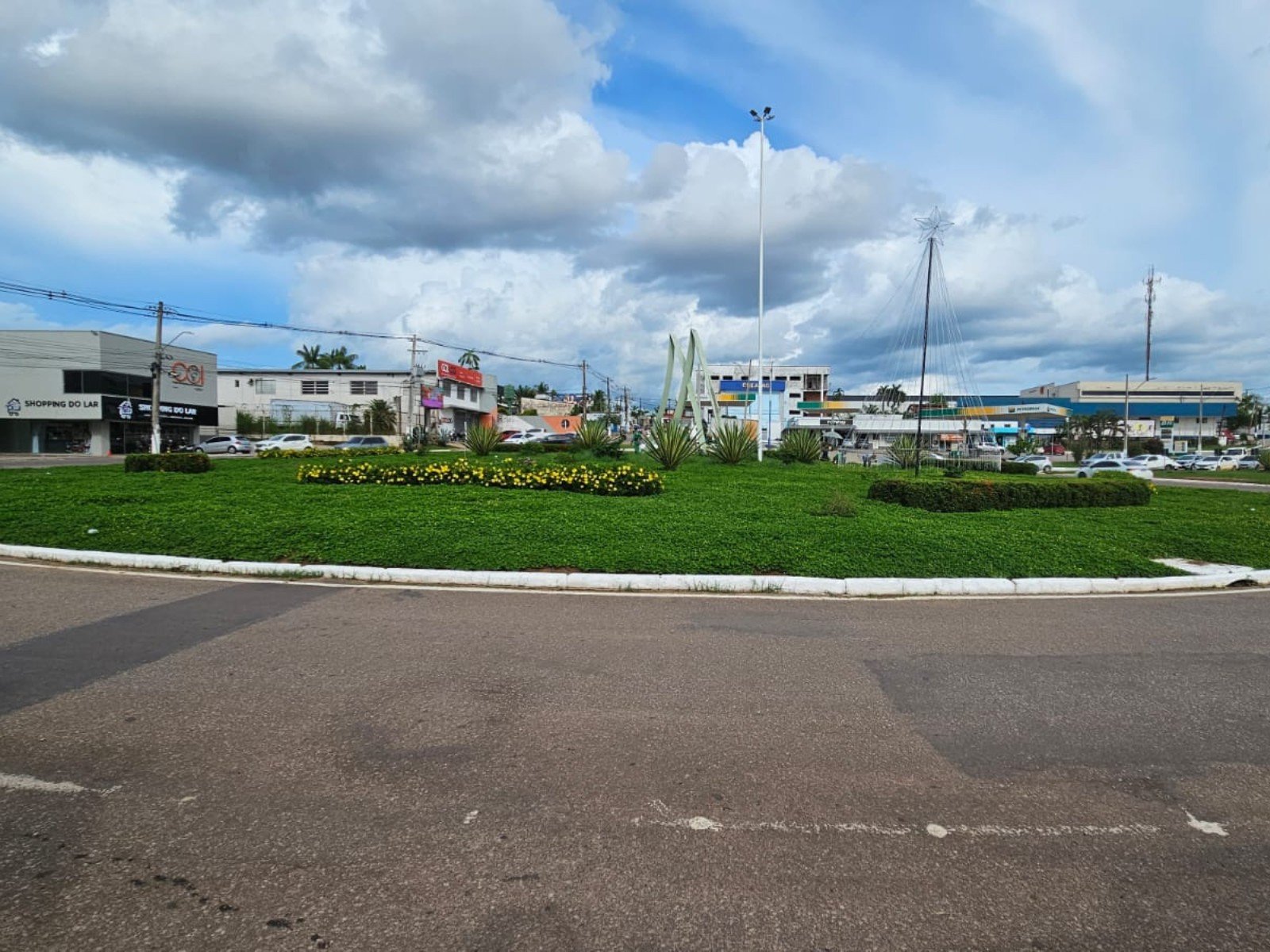 Impactos da Estiagem em Rio Branco: Ameaças às Áreas Verdes Durante as Campanhas Eleitorais