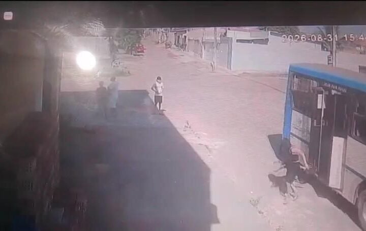 Mulher e Filho Sofrem Queda Durante Desembarque de Ônibus em Santarém