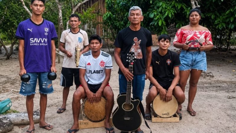 Espetáculo de Carimbó Indígena em Alter do Chão: Arte e Conscientização Ambiental