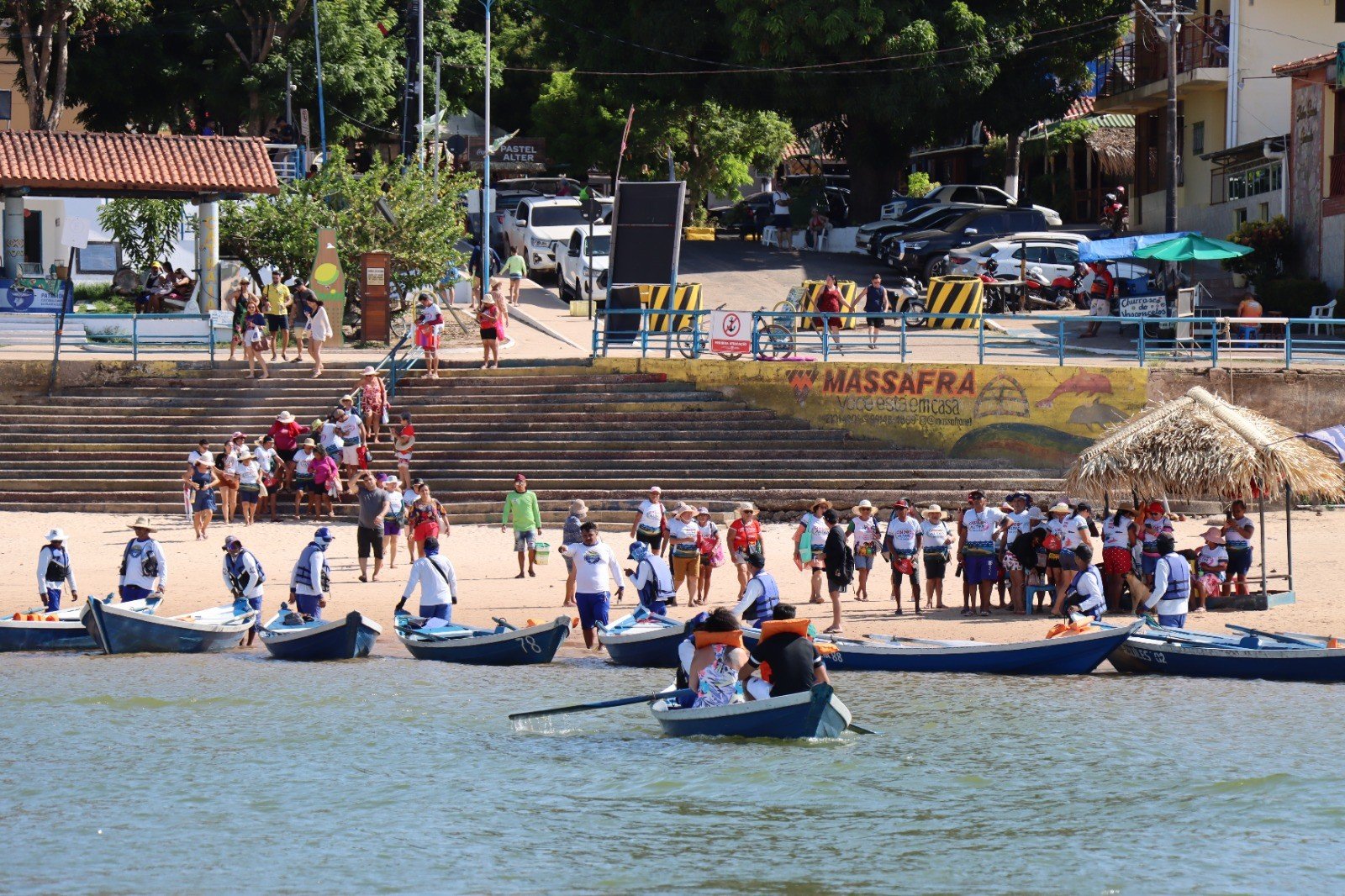 Excursão Recreativa Leva 178 Idosos de Óbidos a Alter do Chão para Dias de Lazer e Convivência