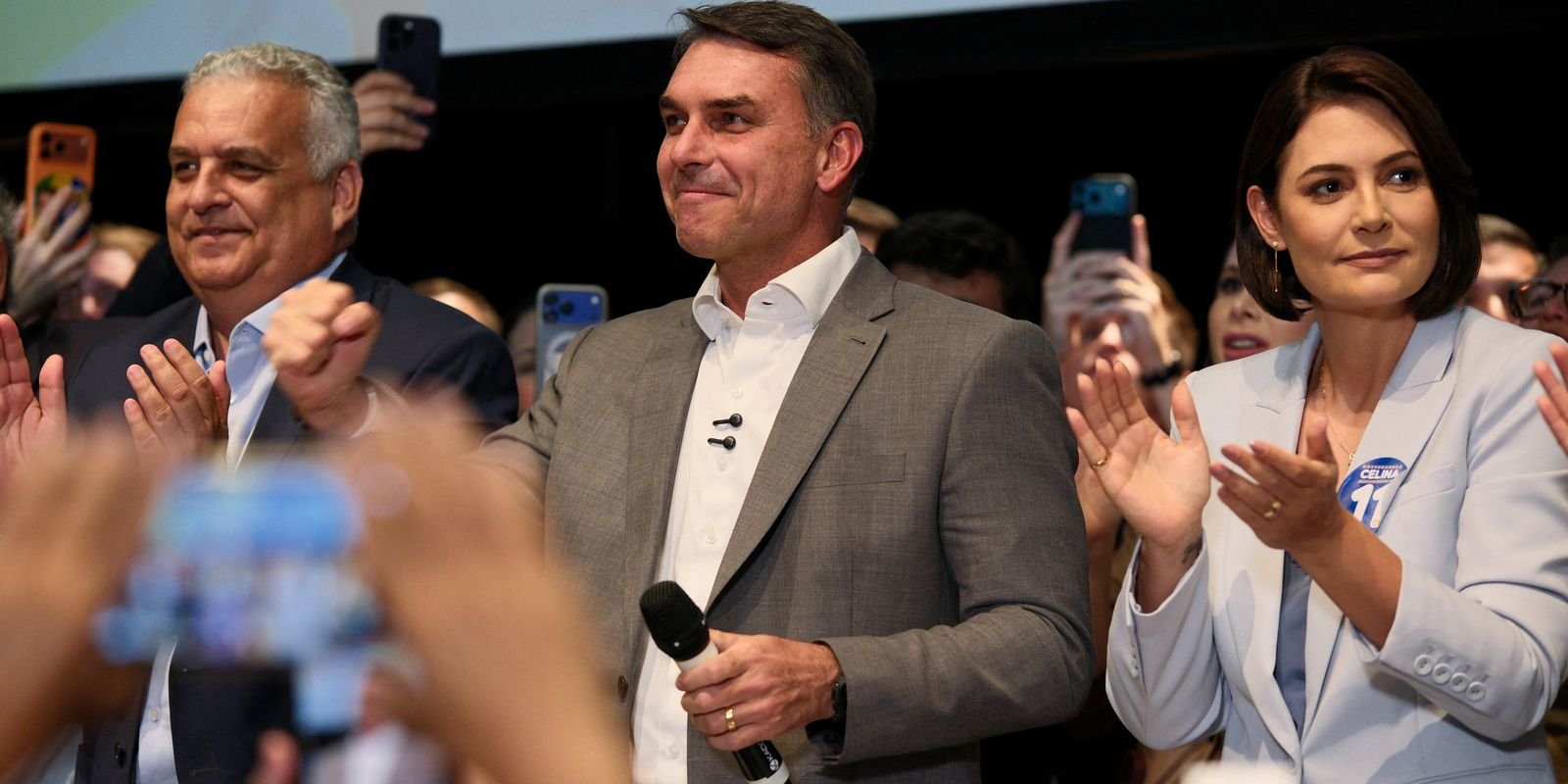 Flávio Bolsonaro Recebe Apoio de Partidos e Propõe Mudanças Constitucionais