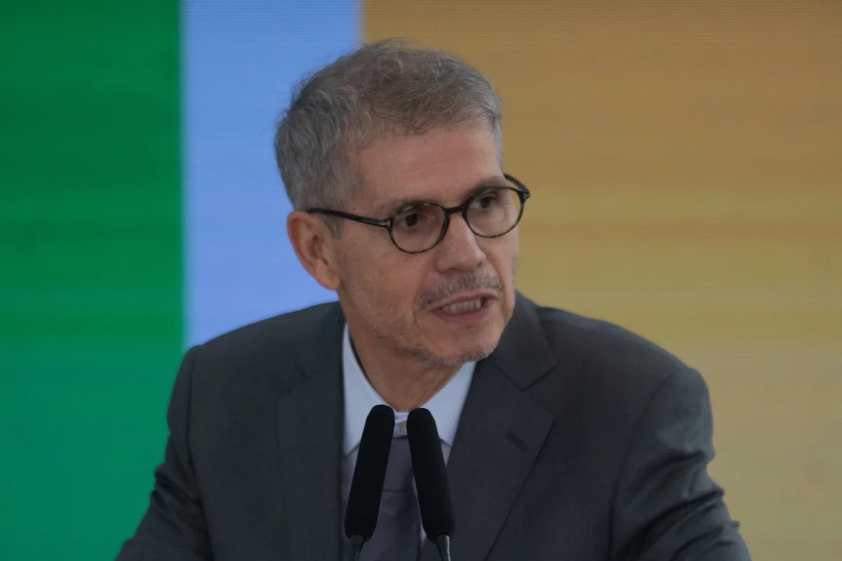 Sidônio Palmeira se afasta da Secom para focar na campanha de Lula