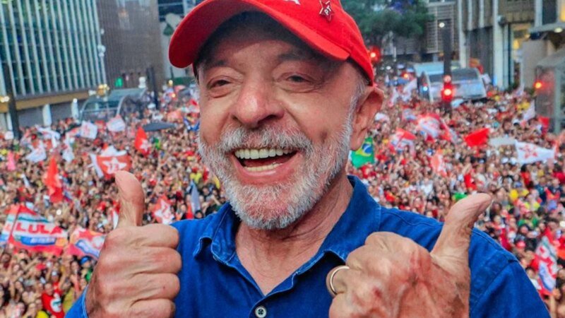 Reflexões de Lula: A Importância da Esperança e da Ação