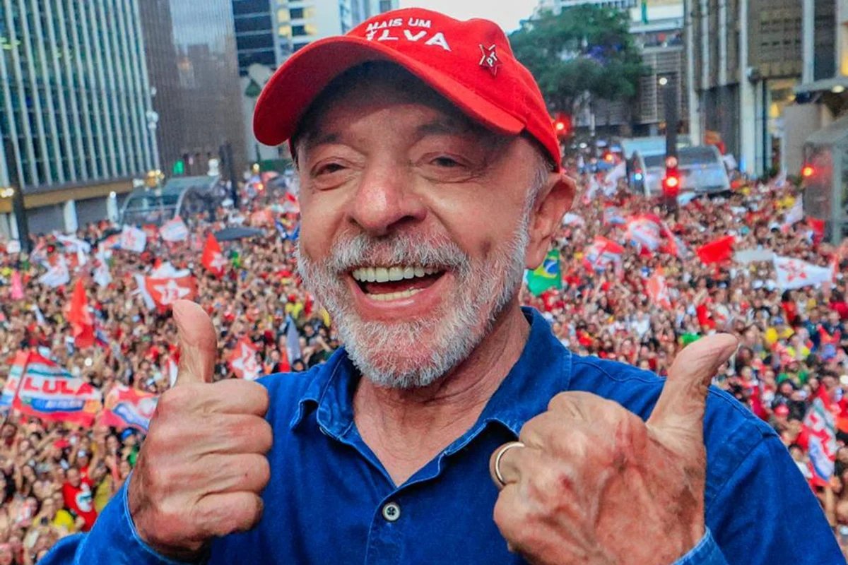 Reflexões de Lula: A Importância da Esperança e da Ação
