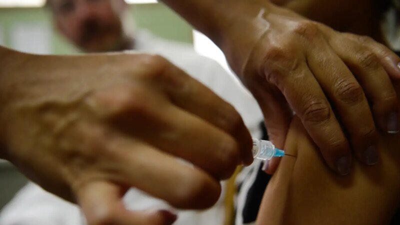 Impacto da Vacinação contra HPV: Queda nas Consultas por Lesões Pré-Cancerígenas