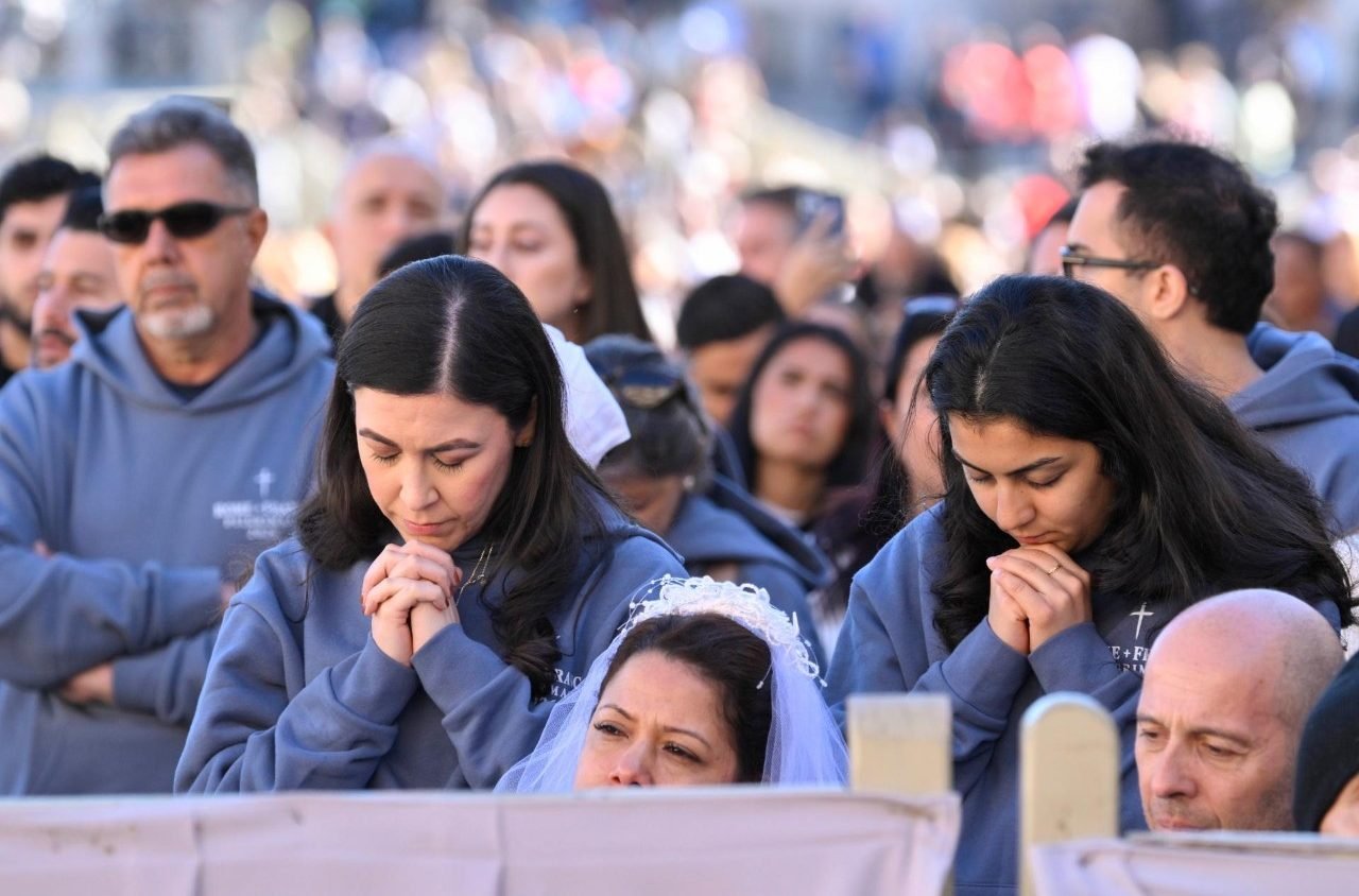 Papa Francisco pede orações durante encontro de 10 anos de Amoris Laetitia