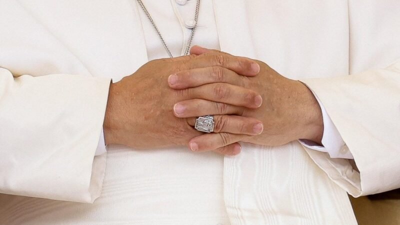 Papa se Reúne com Vítimas de Abusos na América Latina para Promover a Cura